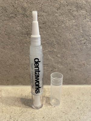 Tandblekning hemma bäst i test: Dentaworks Pen.