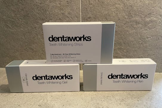 Bästa tandblekning hemma bäst i test - Dentaworks olika tandblekningspaket, bleka tänderna hemma, bästa hemma tandblekning, tandblekning test