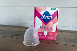 Libresse v-cup menskopp bäst i test 2026 storlek l med förpackning