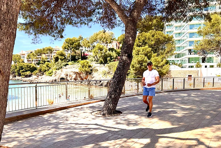 Powerwalk med 16 weeks of hell.